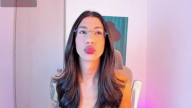 sofiaa grey  online show from February 2026 02:06:01 PM