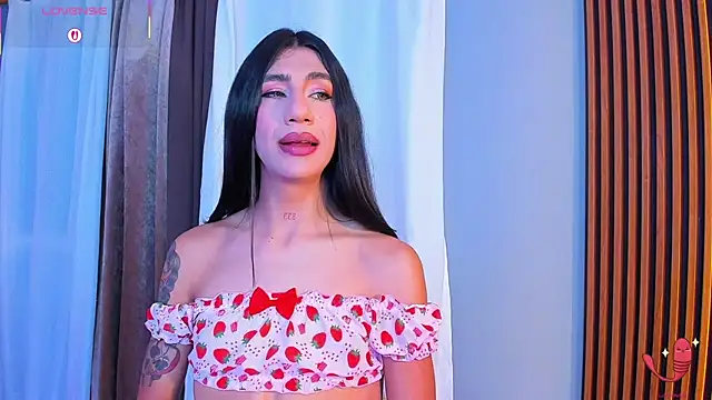 sofiaa grey  online show from October 2025 01:09:01 PM