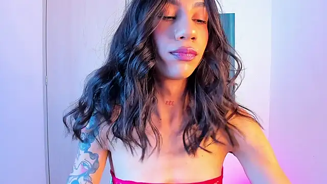 sofiaa grey  online show from April 2026 01:36:01 PM