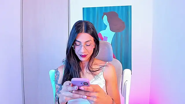 sofiaa grey  online show from April 2026 02:57:02 PM