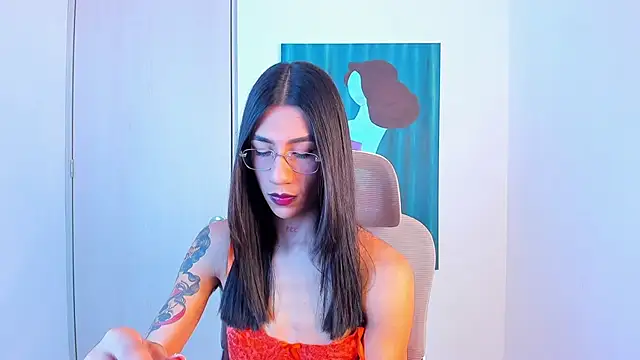 sofiaa grey  online show from May 2026 02:42:02 PM