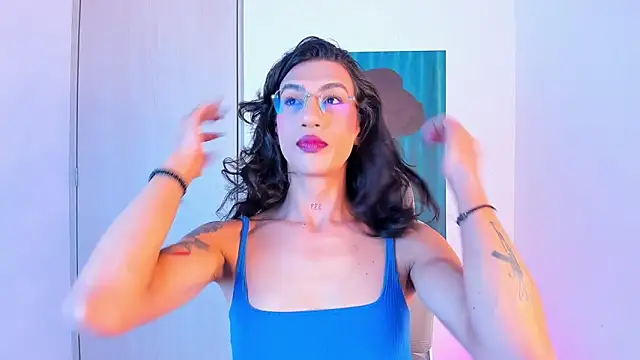 sofiaa grey  online show from April 2026 02:13:02 PM