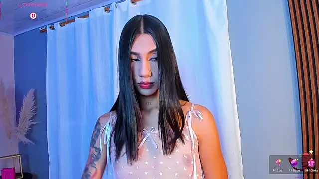 sofiaa grey  online show from November 2025 01:59:02 PM