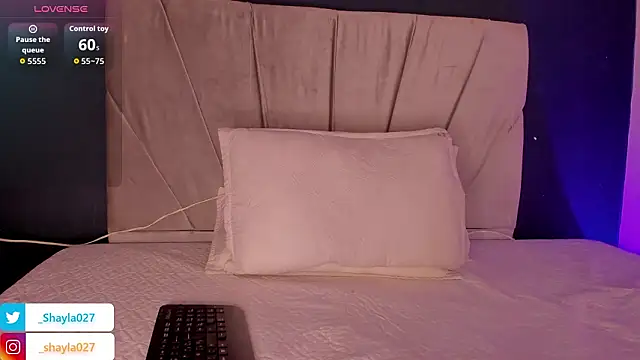 Shayla27 online show from March 2026 01:08:02 PM