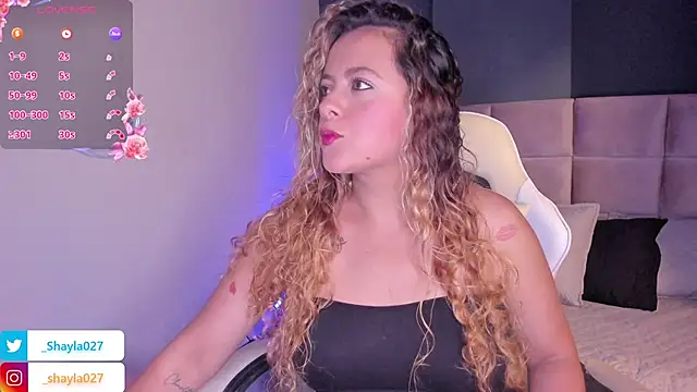 Shayla27 online show from June 2026 07:46:01 PM