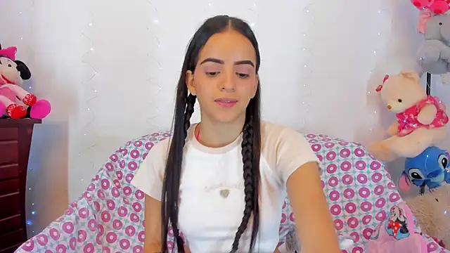 Snapshot of emilyclay_1 chatting on November 2025 07:58:02 PM emilyclay 1 online show from November 2025 07:58:02 PM