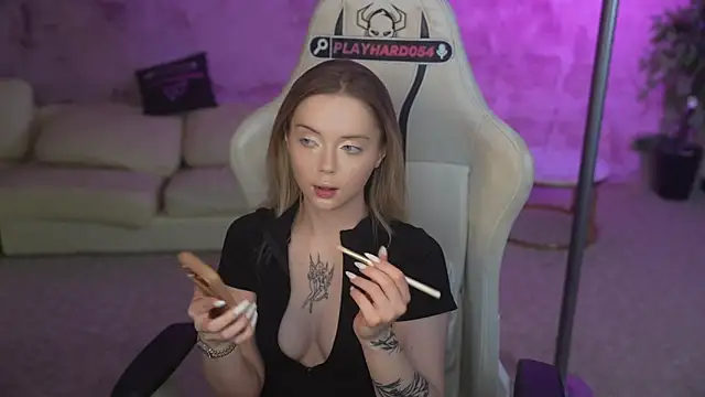 Cassy-Celestial  online show from May 2026 08:01:01 AM