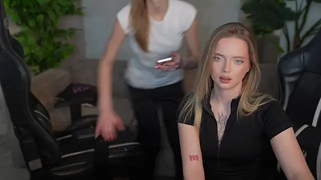 Cassy-Celestial  online show from June 2026 11:00:01 AM