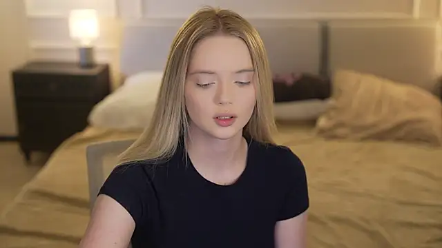 Cassy-Celestial  online show from November 2025 08:41:02 AM