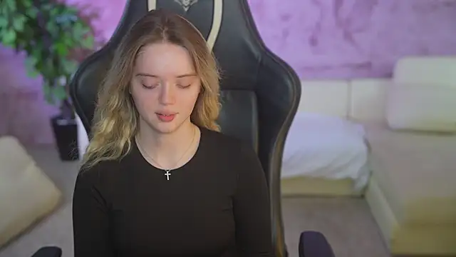 Cassy-Celestial  online show from October 2025 04:03:01 AM