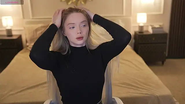 Cassy-Celestial  online show from November 2025 08:40:01 AM