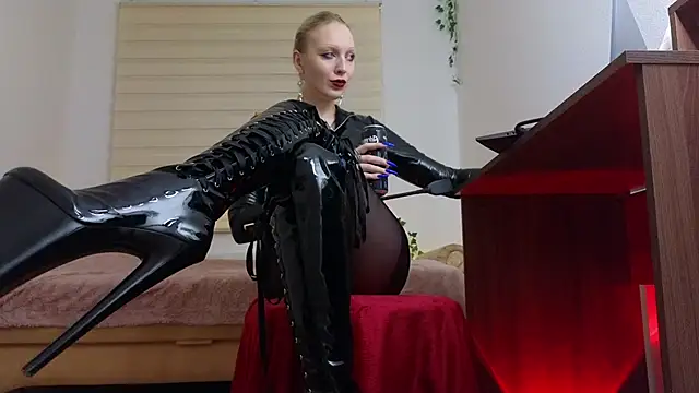 Martha Hoffman online show from March 2025 07:10:02 PM
