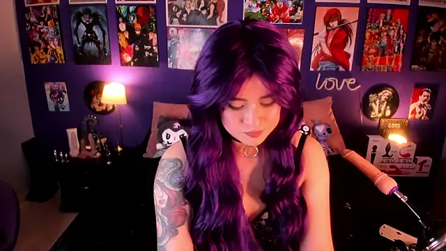 Snapshot of anne_cross chatting on January 2025 02:49:02 AM anne cross online show from January 2025 02:49:02 AM
