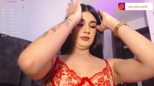 milan delrey online show from December 2025 07:19:02 AM