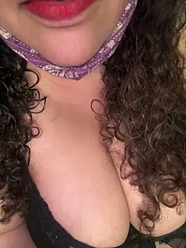 Snehameowwxh online show from April 2026 03:46:02 AM