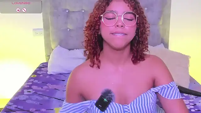 aurora rodriguez online show from March 2025 06:43:01 AM