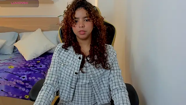 aurora rodriguez online show from February 2025 03:20:02 PM