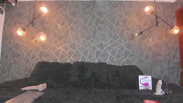 leigh-angels online show from January 2026 11:22:02 PM