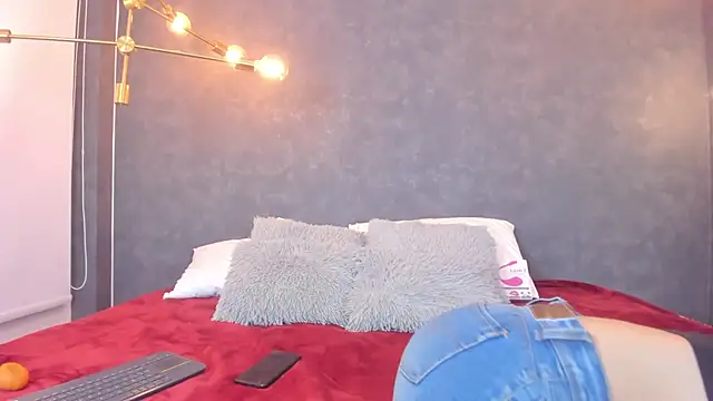 Snapshot of leigh-angels chatting on October 2025 10:13:02 PM leigh-angels online show from October 2025 10:13:02 PM