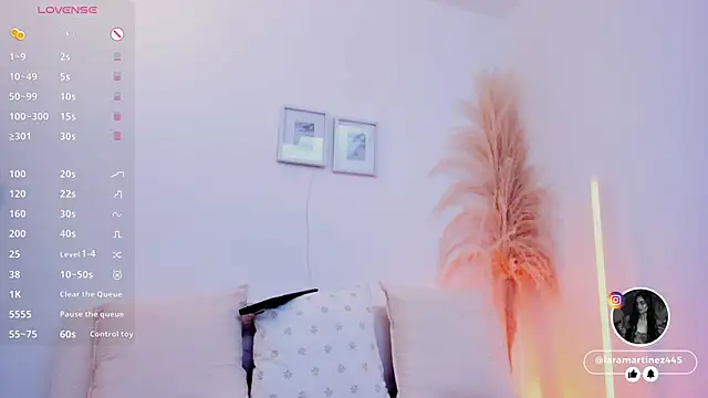 iara martinez online show from January 2026 01:16:02 PM