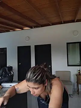 Juliietha servas online show from March 2026 05:29:02 PM