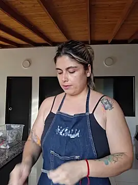 Juliietha servas online show from March 2026 09:42:02 PM