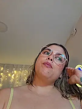 Juliietha servas online show from March 2026 01:23:01 AM