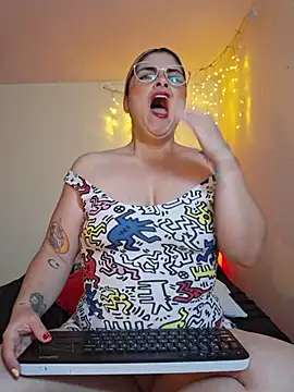 Juliietha servas online show from January 2026 01:42:02 AM