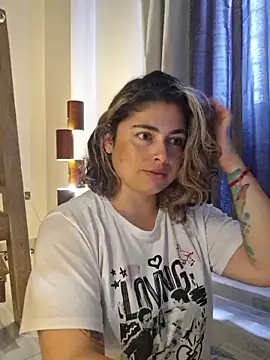 Juliietha servas online show from April 2026 05:30:01 PM