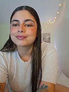 Juliietha servas online show from October 2025 01:48:02 AM