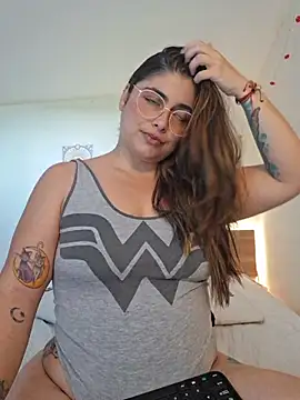 Juliietha servas online show from October 2025 09:49:02 PM