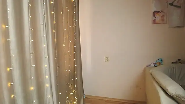 Snapshot of MargoFoxy chatting on March 2025 07:35:02 AM MargoFoxy online show from March 2025 07:35:02 AM