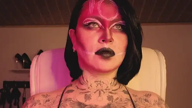 Snapshot of Olivia_seex chatting on November 2025 01:37:02 PM Olivia seex online show from November 2025 01:37:02 PM