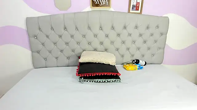 Snapshot of BRIYITHMENA chatting on October 2025 01:10:02 PM BRIYITHMENA online show from October 2025 01:10:02 PM