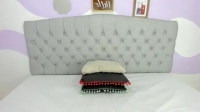 Snapshot of BRIYITHMENA chatting on November 2025 01:44:01 PM BRIYITHMENA online show from November 2025 01:44:01 PM