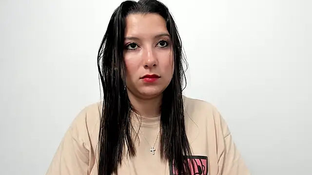 Snapshot of cami-01 chatting on November 2025 08:46:01 PM cami-01 online show from November 2025 08:46:01 PM