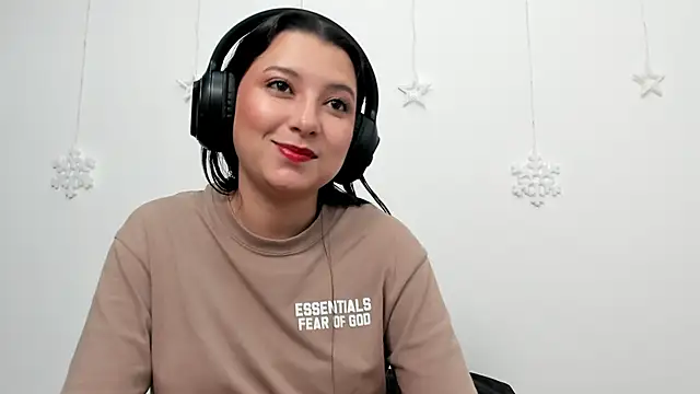 Snapshot of cami-01 chatting on December 2025 08:56:02 PM cami-01 online show from December 2025 08:56:02 PM