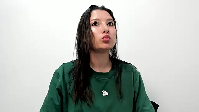 Snapshot of cami-01 chatting on September 2025 07:52:01 PM cami-01 online show from September 2025 07:52:01 PM