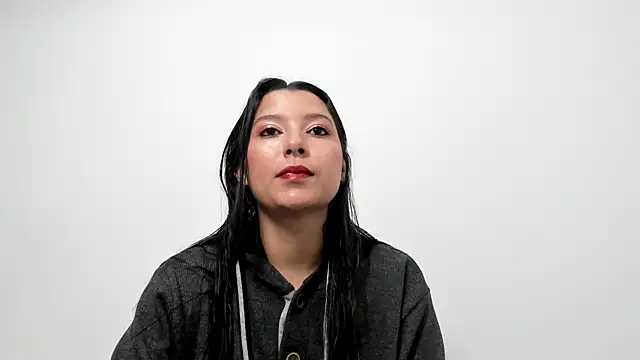 Snapshot of cami-01 chatting on November 2025 08:46:02 PM cami-01 online show from November 2025 08:46:02 PM