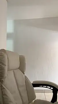 Sol biglips online show from November 2025 03:28:01 PM