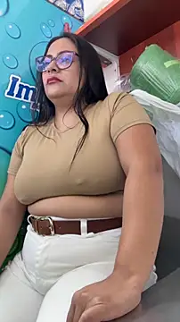 Sol biglips online show from November 2025 04:18:02 PM