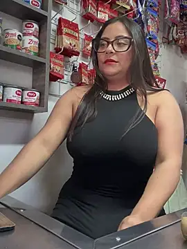 Snapshot of Sol_biglips chatting on January 2025 09:11:02 PM Sol biglips online show from January 2025 09:11:02 PM