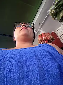 Snapshot of Sol_biglips chatting on January 2025 07:26:01 PM Sol biglips online show from January 2025 07:26:01 PM