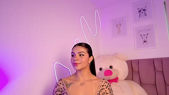 Snapshot of SophiaKarson chatting on November 2025 07:14:01 PM SophiaKarson online show from November 2025 07:14:01 PM