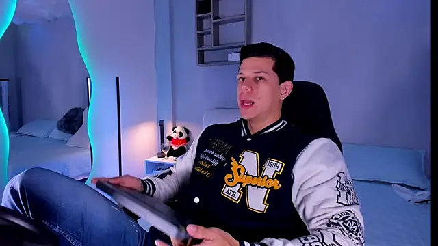 MarcoSullivan online show from November 2025 02:06:02 PM