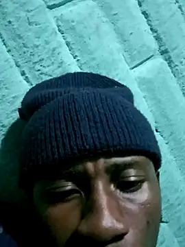 HandsomeBuoyy21 online show from April 2026 01:58:02 PM