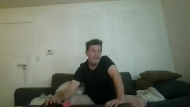 oopsxx online show from April 2026 05:34:01 AM