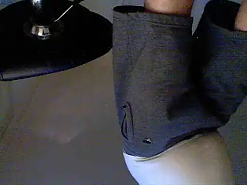 oopsxx online show from February 2025 11:09:01 AM