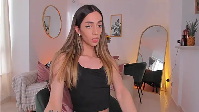 Snapshot of Emmavr chatting on March 2025 10:10:01 PM Emmavr online show from March 2025 10:10:01 PM