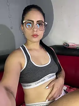 Azuna25 online show from March 2026 08:27:02 PM